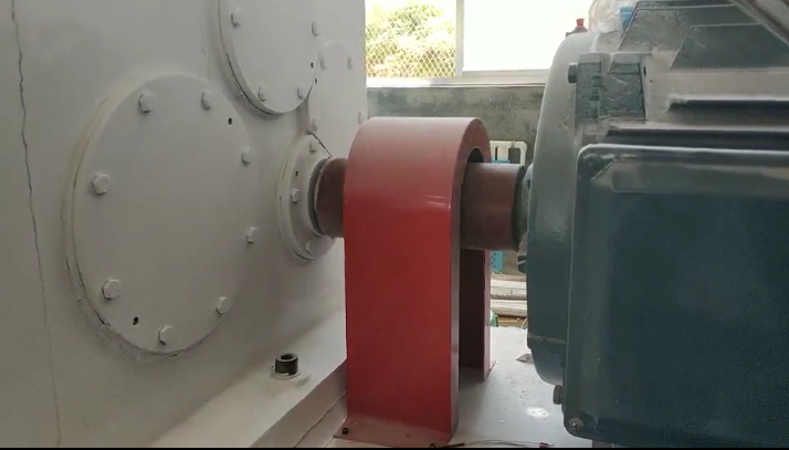 Locking Flooring Raw Material Grinding